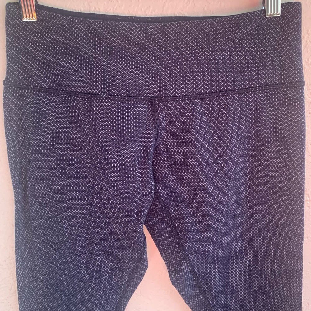 LULULEMON 6 leggings - Picture 3 of 5